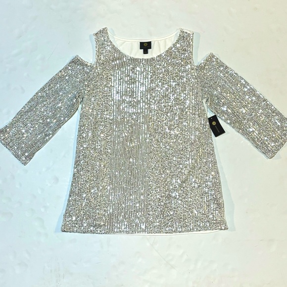 NWT JM Collection Silver Sequin Cold Shoulder Top L - Picture 2 of 11